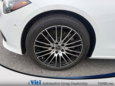 Used 2025 Mercedes-Benz C 300 4MATIC Sedan image 12