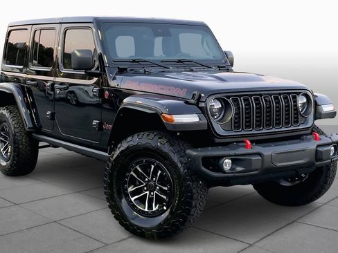 Used 2024 Jeep Wrangler Unlimited Rubicon image 3