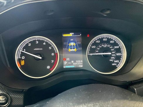 Used 2022 Subaru Forester Premium image 8