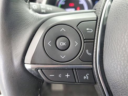 Used 2020 Toyota Camry XLE image 22