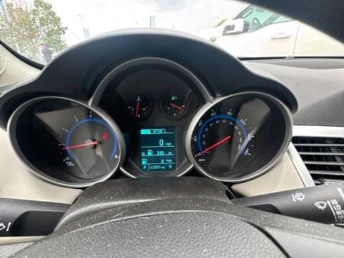 Used 2016 Chevrolet Cruze LT FWD image 20