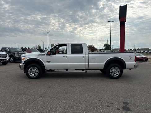 Used 2016 Ford F250 Lariat w/ Lariat Ultimate Package AWD/4WD image 2