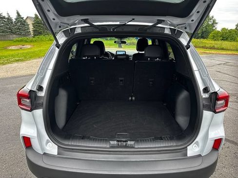 Used 2025 Ford Escape ST-Line FWD image 17