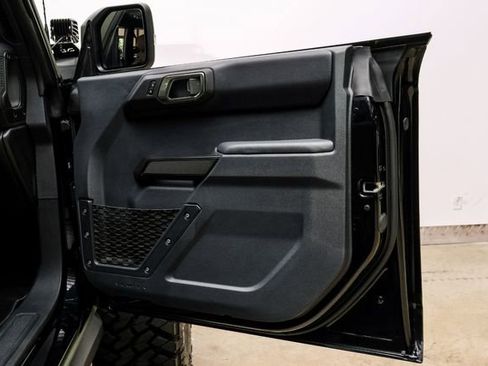 Used 2025 Ford Bronco Badlands image 81