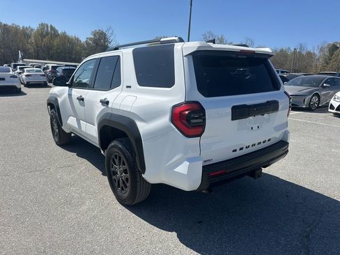 Used 2025 Toyota 4Runner SR5 image 3