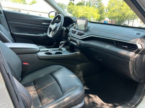 Used 2021 Nissan Altima 2.5 SR FWD image 22