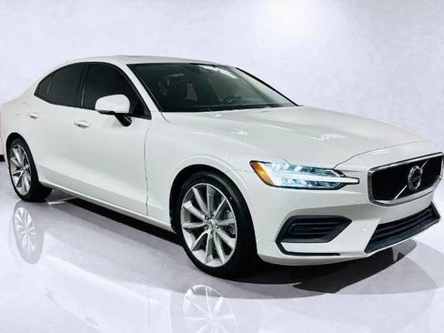 Used 2020 Volvo S60 T6 Momentum w/ Protection Package Premier AWD/4WD image 2
