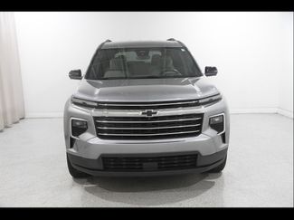 Used 2025 Chevrolet Traverse LT w/ Driver Confidence Package FWD video 2