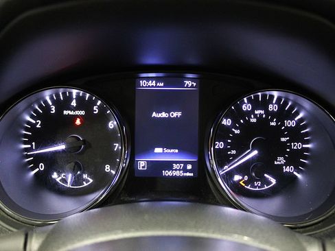 Used 2020 Nissan Rogue SV w/ Premium Package AWD/4WD image 11