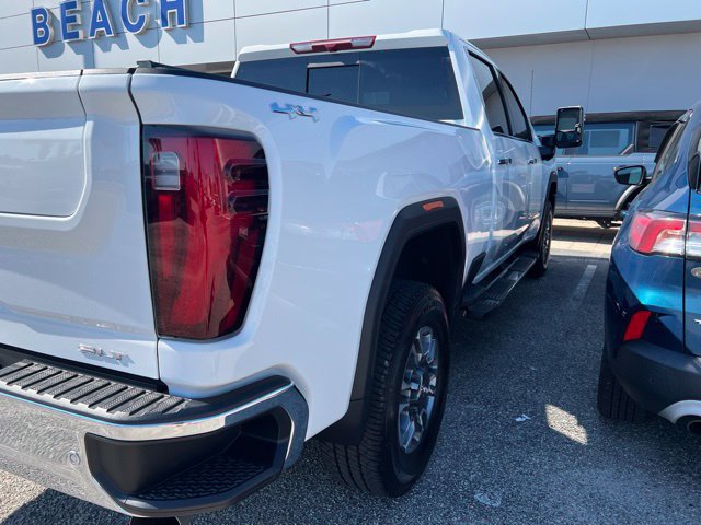 Used 2025 GMC Sierra 2500 SLT w/ SLT Premium Package AWD/4WD image 7