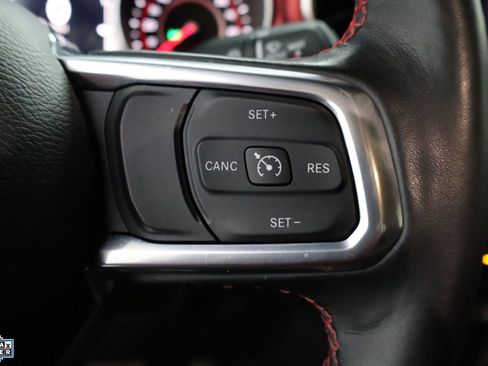 Used 2022 Jeep Gladiator Rubicon w/ Cold Weather Group image 16