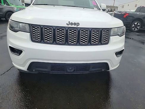 Used 2021 Jeep Grand Cherokee Laredo X image 19
