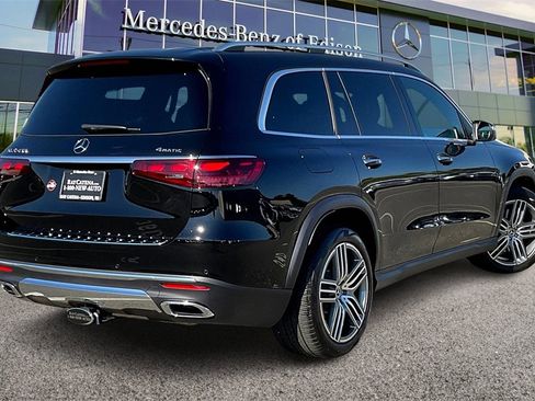 Used 2025 Mercedes-Benz GLS 450 4MATIC image 10