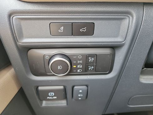 Used 2023 Ford Expedition Limited RWD image 29