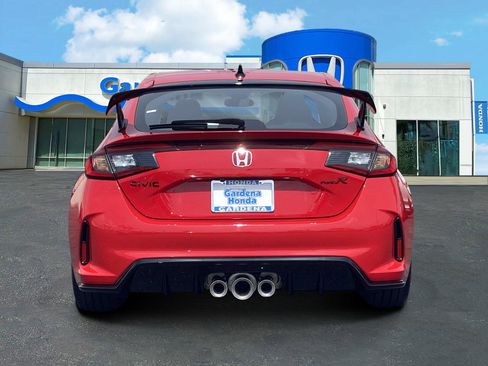 Used 2026 Honda Civic Type R image 5