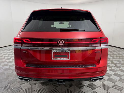 Used 2024 Volkswagen Atlas SEL Premium R-Line AWD/4WD image 9