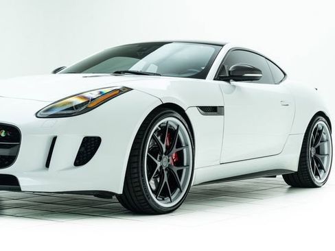 Used 2015 Jaguar F-TYPE R RWD image 9
