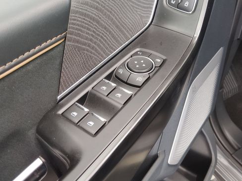 Used 2022 Ford F150 Platinum w/ Equipment Group 701A High image 22