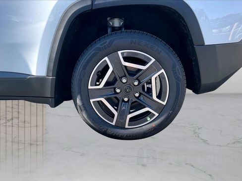 New 2026 Jeep Cherokee Limited AWD/4WD image 32