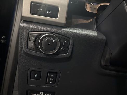 Used 2022 Ford F450 Lariat w/ Lariat Ultimate Package image 32