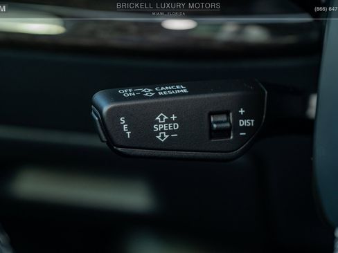 Used 2025 Audi Q8 Prestige image 35