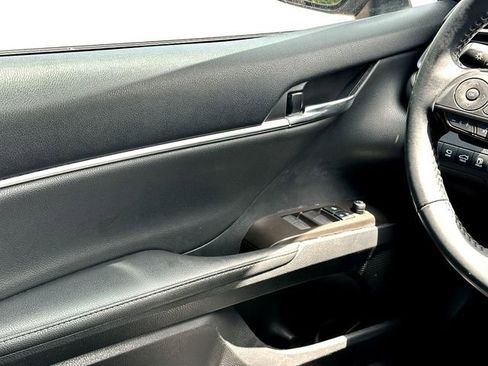 Used 2022 Toyota Camry XSE w/ Navigation Package FWD image 27