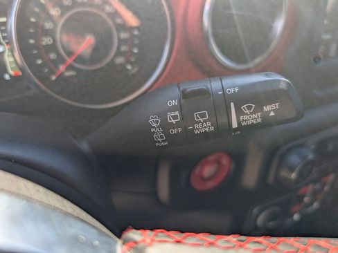 Used 2020 Jeep Wrangler Unlimited Rubicon image 17