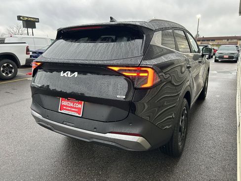 New 2026 Kia Sportage AWD Hybrid image 4