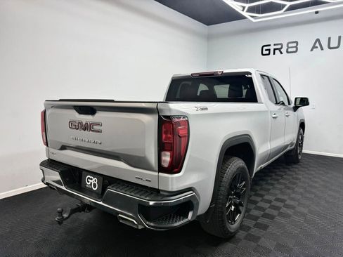 Used 2022 GMC Sierra 1500 SLE w/ X31 Off-Road Package AWD/4WD image 8