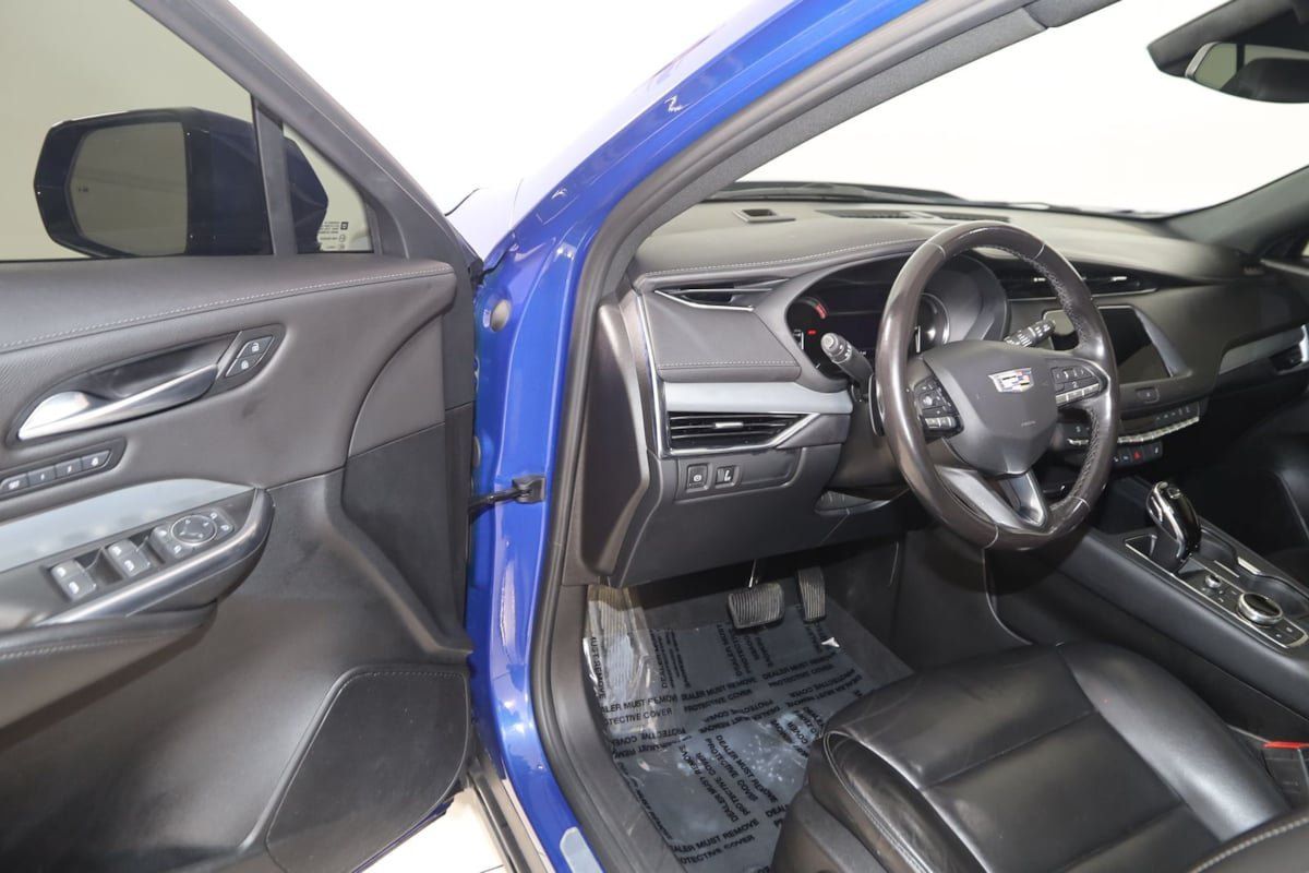 Used 2021 Cadillac XT4 Premium Luxury w/ LPO, Radiant Package AWD/4WD image 50