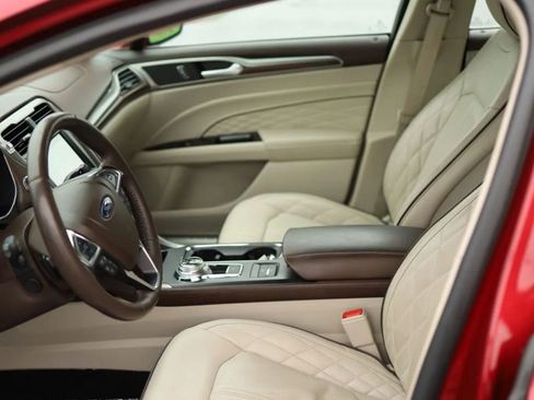Used 2017 Ford Fusion Platinum AWD/4WD image 18