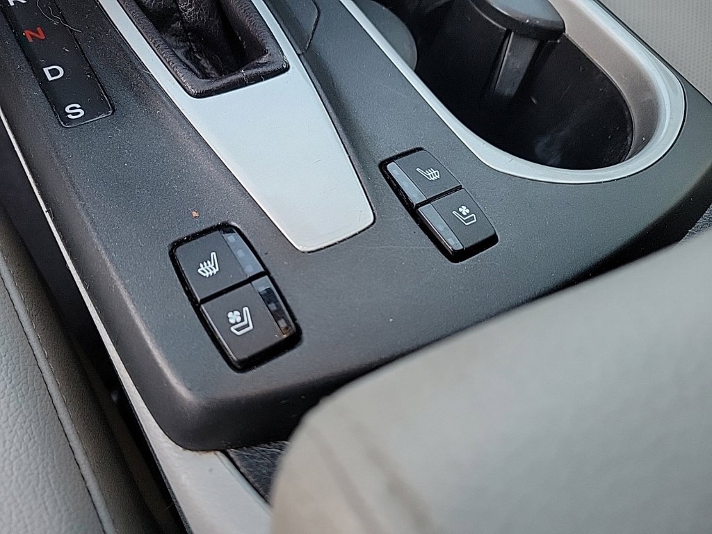 Used 2018 Acura RDX w/ Advance Package AWD/4WD image 9