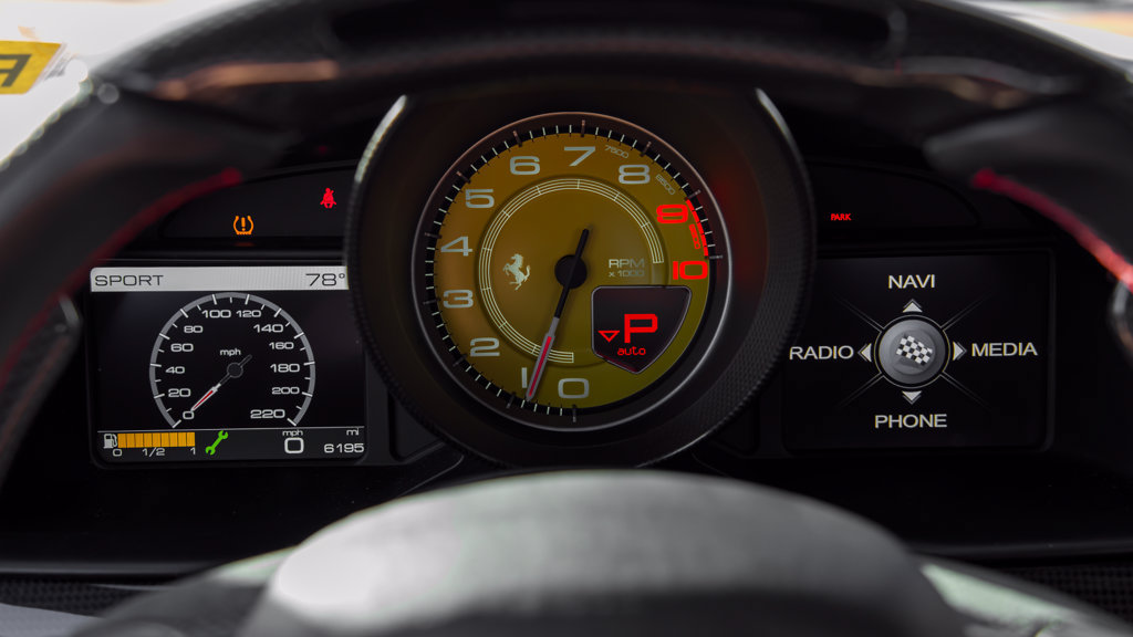 Used 2014 Ferrari 458 Speciale Coupe RWD image 14