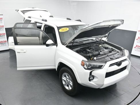 Used 2021 Toyota 4Runner SR5 image 32