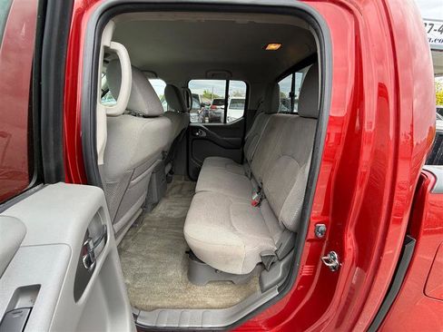 Used 2014 Nissan Frontier SV w/ SV Value Truck Package image 20