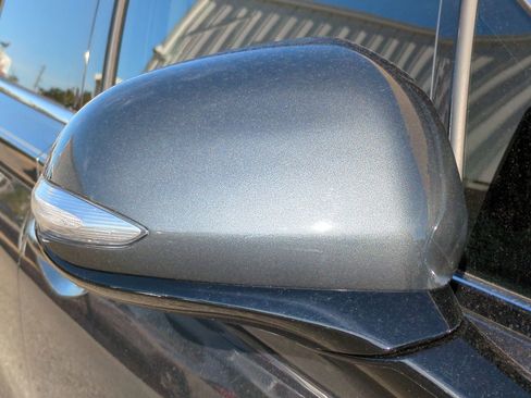 Used 2019 Hyundai Santa Fe Limited image 12