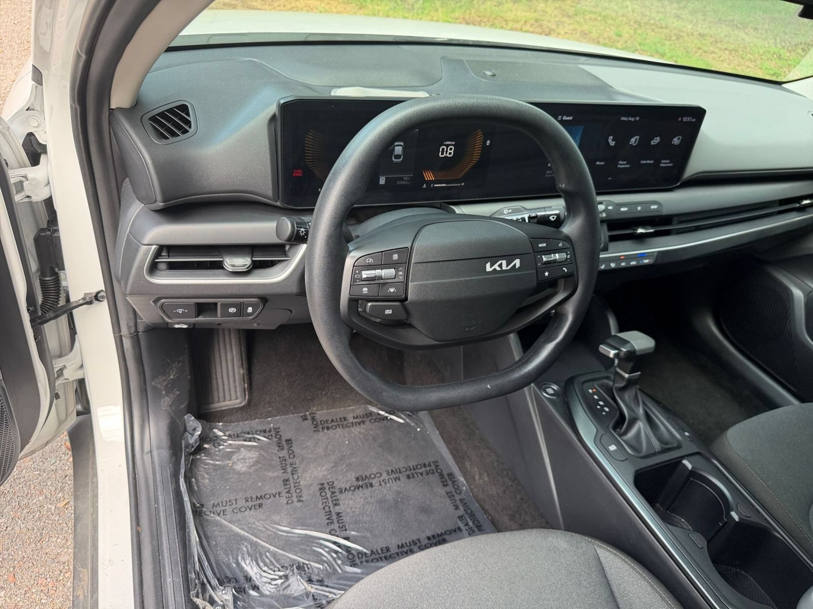 Used 2025 Kia K4 FWD image 32