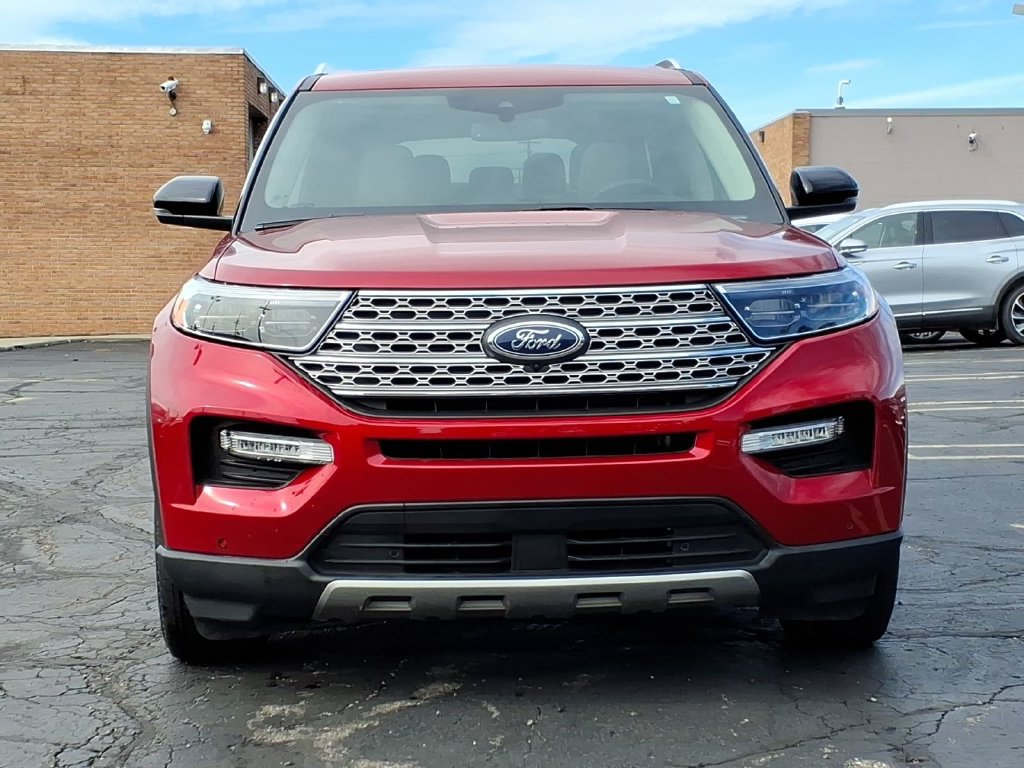 Used 2023 Ford Explorer Limited w/ Equipment Group 301A AWD/4WD image 2