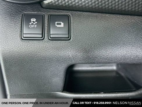 Used 2019 Nissan Kicks S FWD image 10
