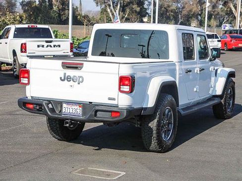 Used 2020 Jeep Gladiator Overland image 4