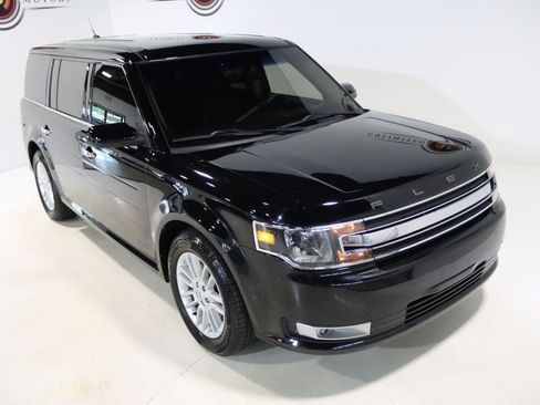 Used 2018 Ford Flex SEL w/ Equipment Group 202A FWD image 18