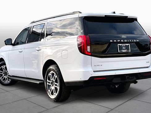 Used 2025 Ford Expedition Max Active image 12