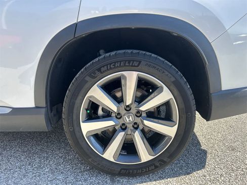 Used 2023 Honda Pilot Touring image 8