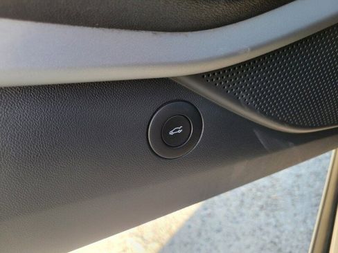 Used 2017 Chevrolet Camaro SS image 25