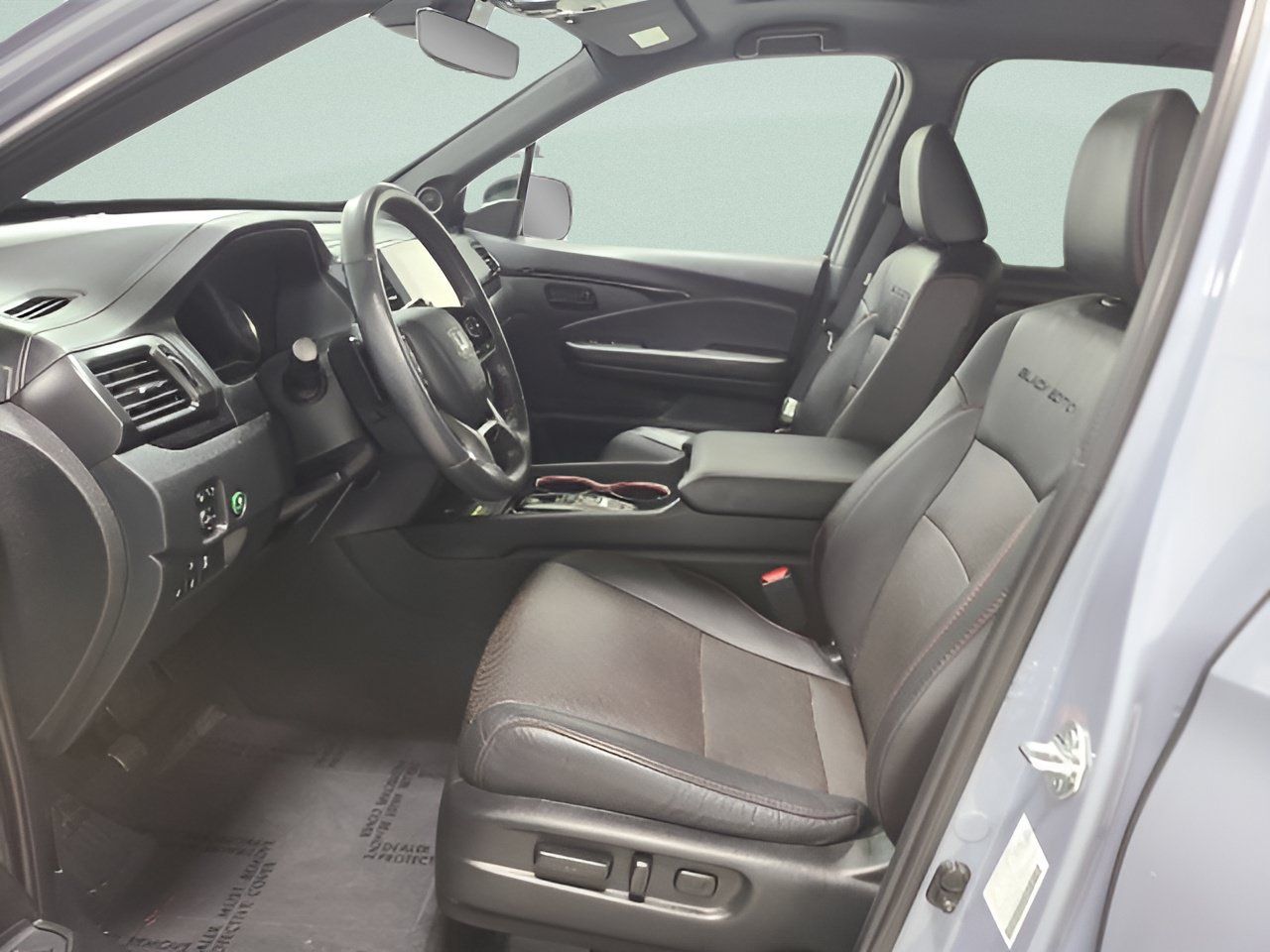 Used 2024 Honda Passport Black Edition image 18