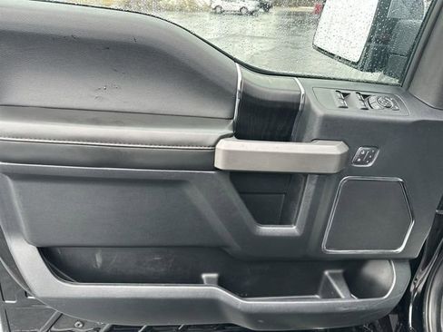 Used 2020 Ford F150 Platinum image 18