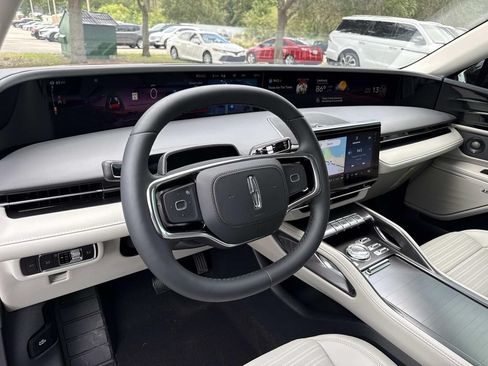 New 2026 Lincoln Nautilus Reserve AWD/4WD image 35