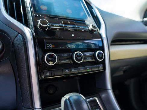 Used 2019 Subaru Ascent Premium w/ Popular Package #4 image 32