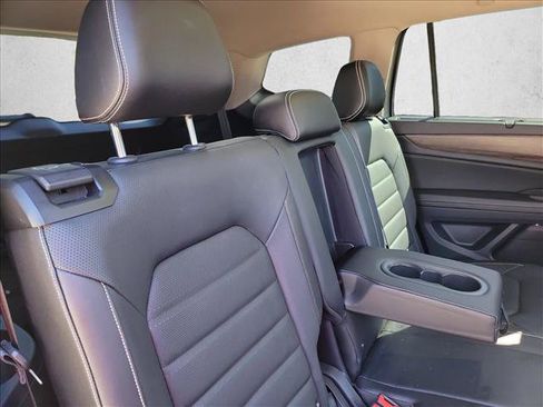 Used 2024 Volkswagen Atlas SEL AWD/4WD image 13