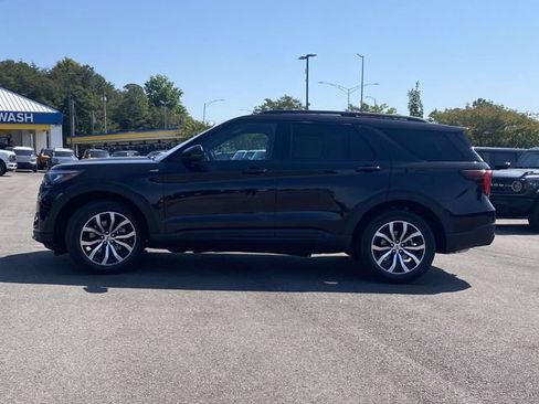 New 2026 Ford Explorer ST-Line RWD image 17